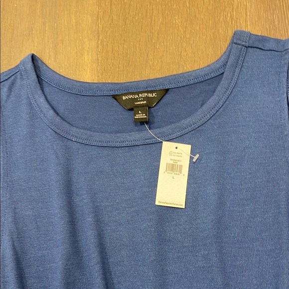 Blue Sleeveless Top - Picture 3 of 3